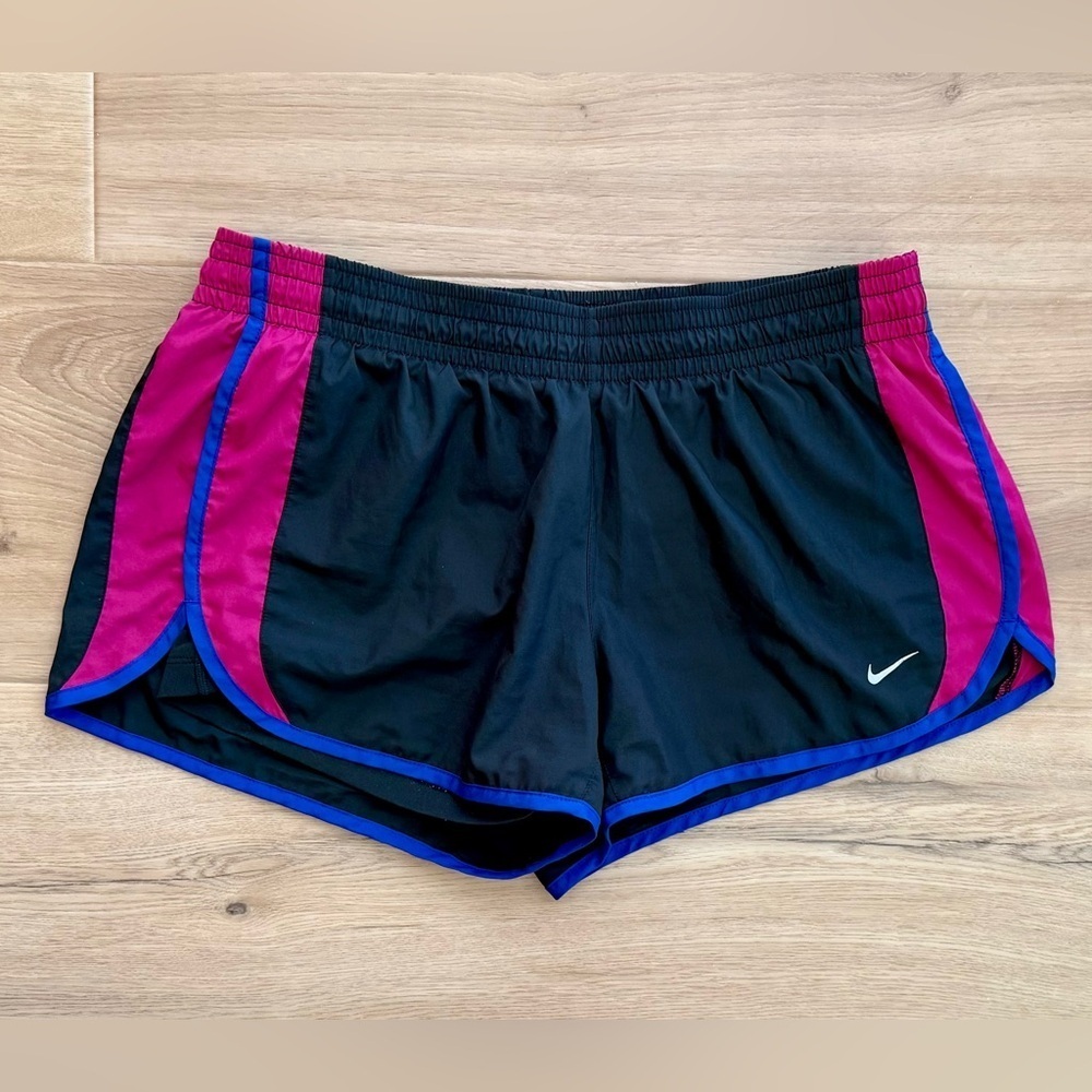 NIKE Dri-FIT 3" Shorts Size M
